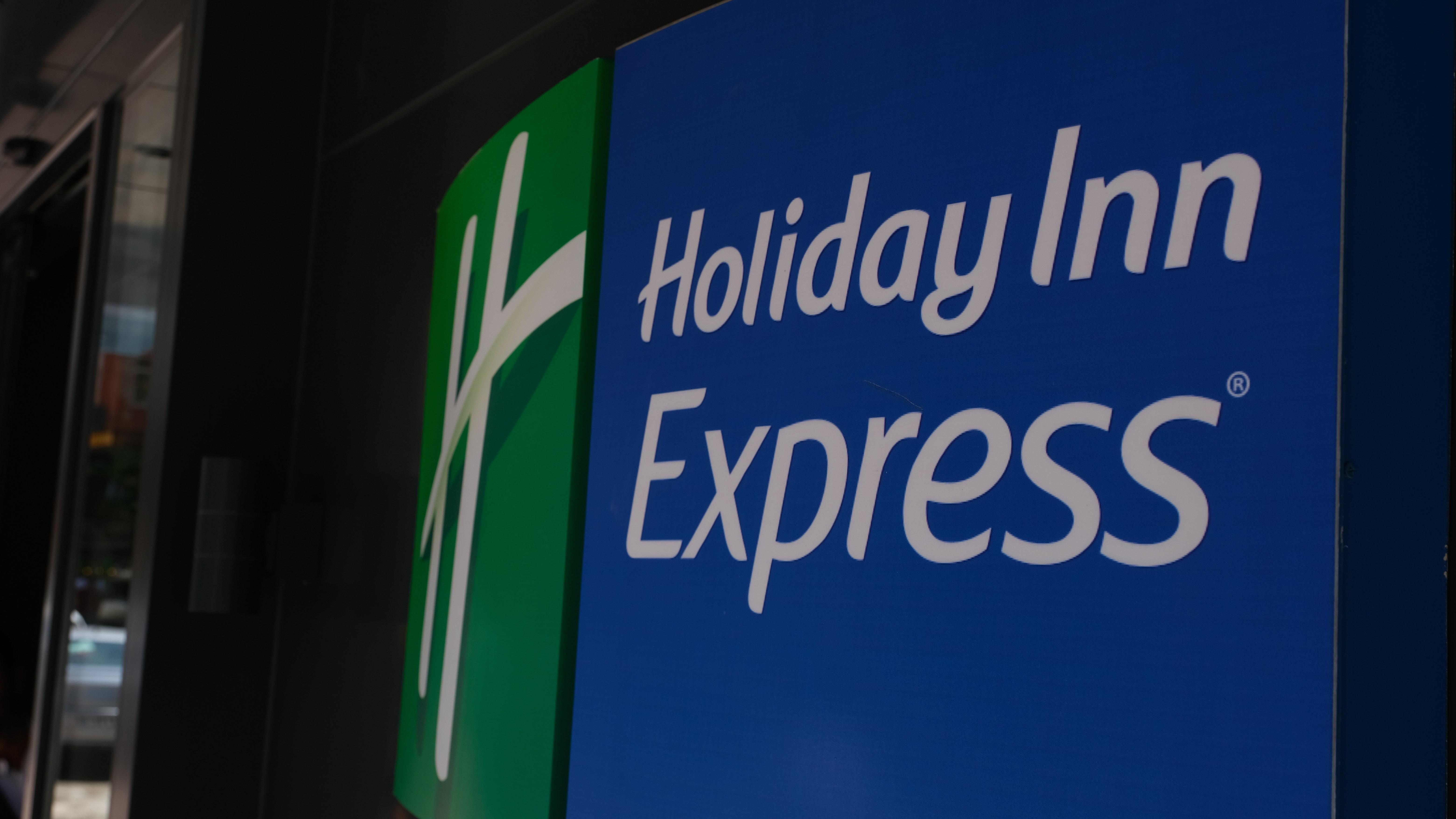 Holiday Inn Express - Istanbul - Atakoy Metro, An Ihg Hotel מראה חיצוני תמונה